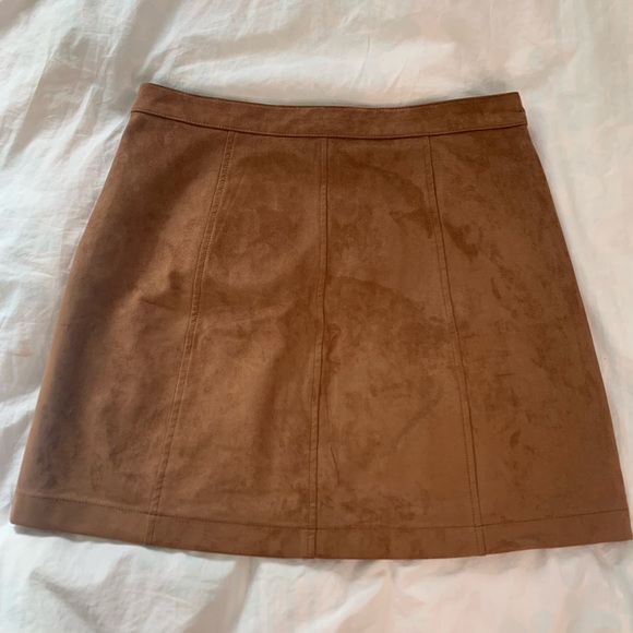 ARITZIA WILFRED SUEDE ZIPPER SKIRT - Picture 2 of 7